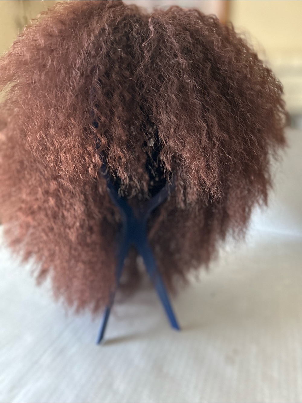 Brown Wavy Synthetic Hair Wig - Unbranded - Picture 6 of 16